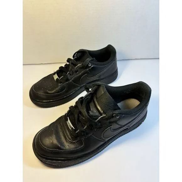 Nike Air Force 1 LE Triple Black Size 5.5Y Sneakers Shoes