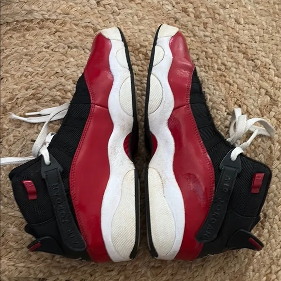 Nike Air Jordan Youth 7 Red and Black Athletic Shoes