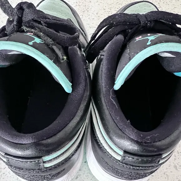 Nike Air Low Shoes Black and Teal Sneakers with Silver Swoosh