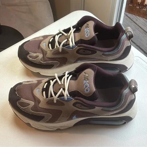 Nike Air Max 200 Pastel Blue Men’s Size 10.5 | Stylish Comfort Sneakers