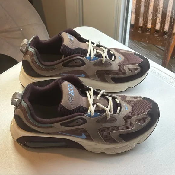 Nike Air Max 200 Pastel Blue Men’s Size 10.5 | Stylish Comfort Sneakers