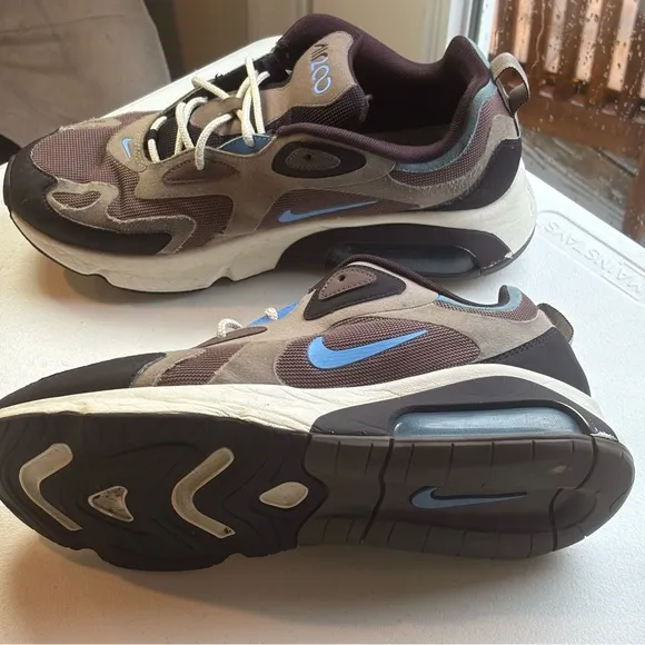 Nike Air Max 200 Pastel Blue Men’s Size 10.5 | Stylish Comfort Sneakers