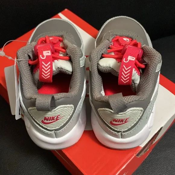 Nike Air Max 90 Toggle Kids Shoes - Gray and Red 6c NEW WITH TAGS