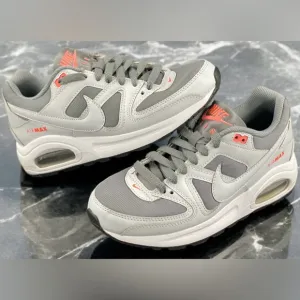 Nike Air Max Command Flex 'Grey White Women Size 6