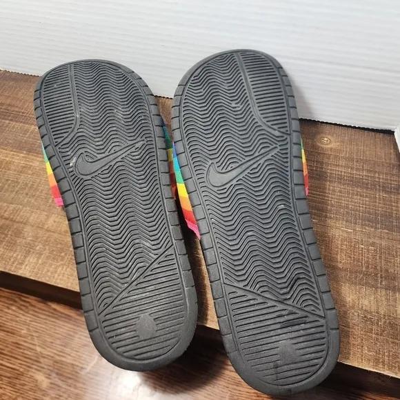 NIKE - Benassi JDI Rainbow Slide Sandals
