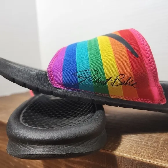 NIKE - Benassi JDI Rainbow Slide Sandals