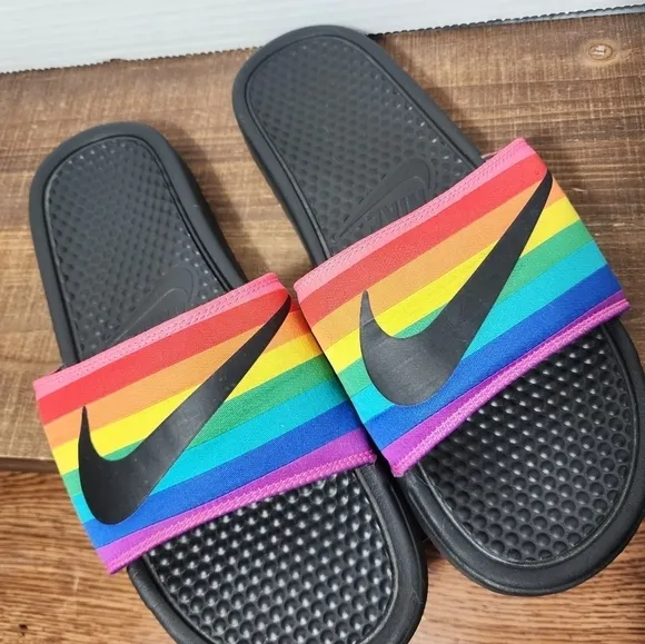 NIKE - Benassi JDI Rainbow Slide Sandals