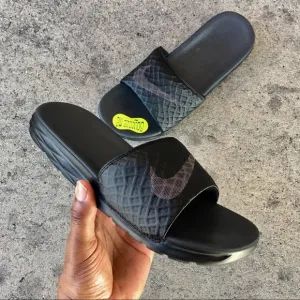 NIKE BENASSI SOLARSOFT SLIDES JDI BLACK  RAIDERS