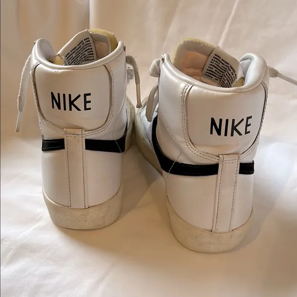 Nike Blazer Mid 77 Sneakers in White and Black