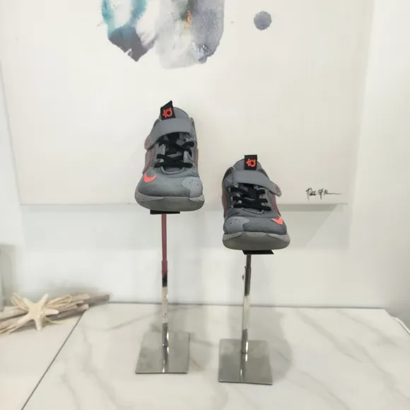 [NIKE] boys size 3- KD trey 5 VII- CUTEST gray/ black &amp; hot pink sneakers.