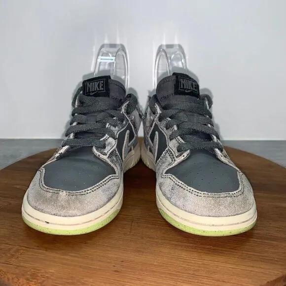 Nike Dunk Low SE (PS) Iron Gray Phantom Ghost Green Size 1Y Halloween DQ6216-001