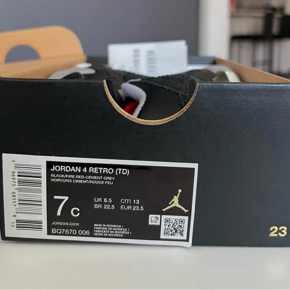 Nike Kids Air Jordan 4 Retro Black and Red Shoes