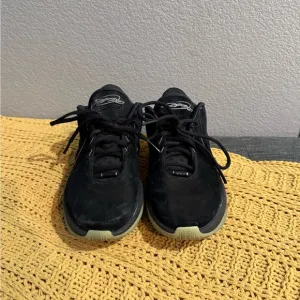 Nike LeBron Air Zoom Men's Black Basketball Shoes size 8.5