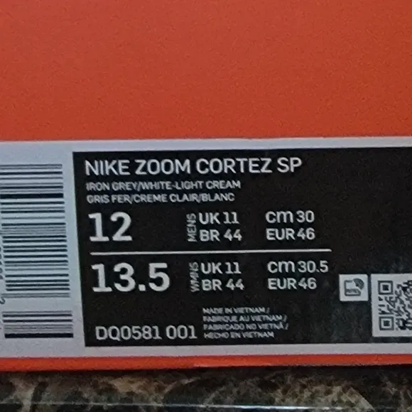 Nike Men's Gray Sneakers/ Sacai Size US 12.