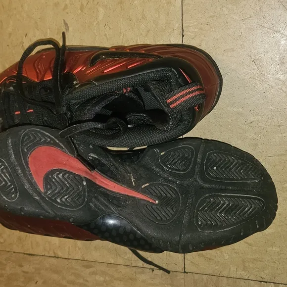 Nike Red and Black Sneakers with Sleek Design