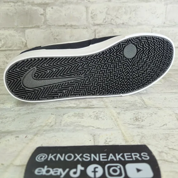 Nike SB Charge Canvas Black White Skate Shoes CD6279-002 Men’s Size 11.5