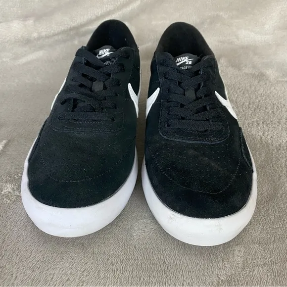 Nike SB Heritage Vulc Men's Sneakers Size 10 Black White Suede Skate Shoes NEW