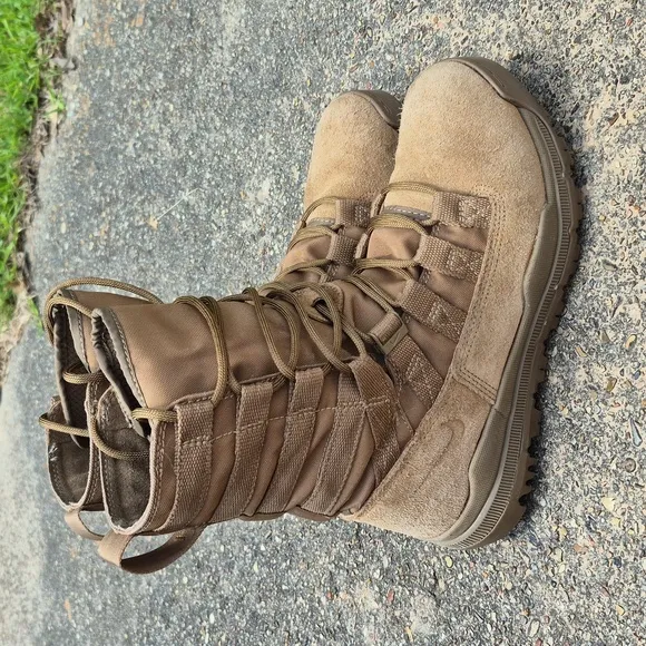 Nike SFS Gen 2 8” Coyote Tactical Military Boots Mens Size 5.5