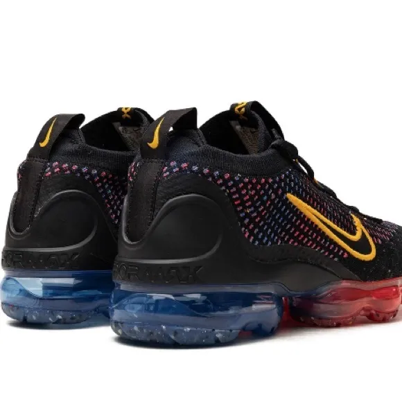 Nike vapor max kid shoes size 3.5 Y.