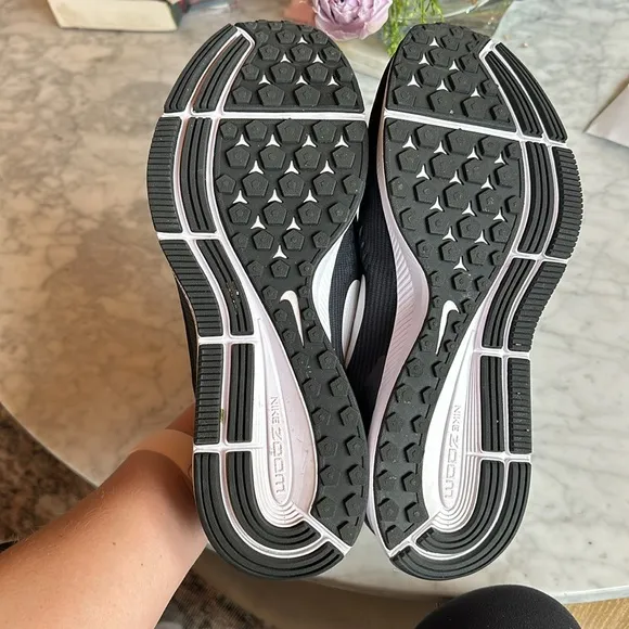 nike zoom pegasus 34 black Running Shoes size 10