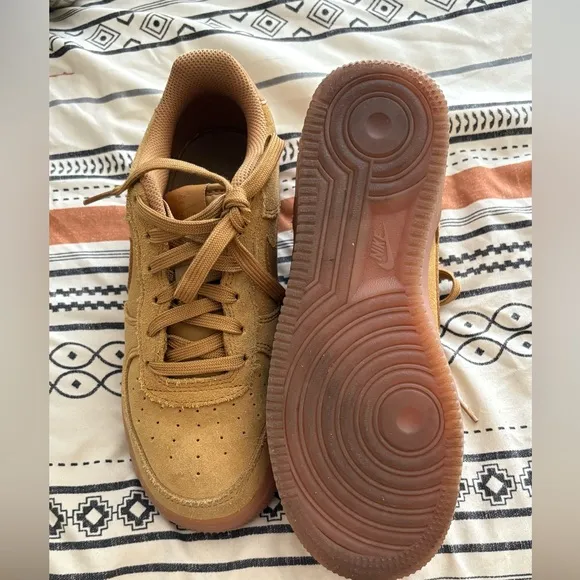 Niki air color tan