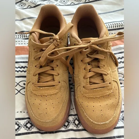 Niki air color tan