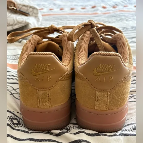 Niki air color tan