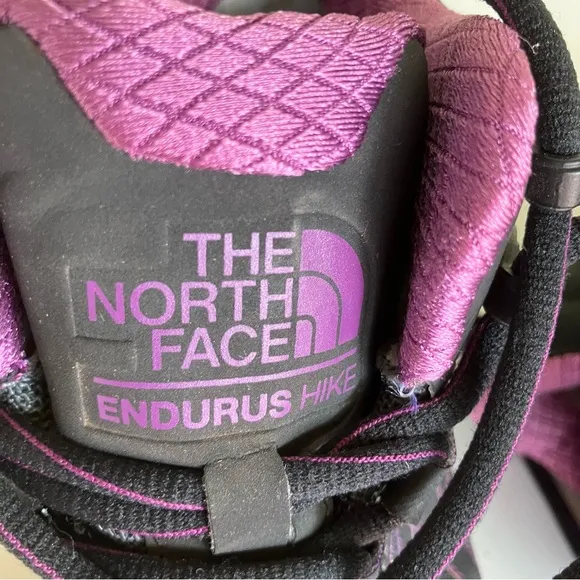 North face women’s Endurus Hiking goretex shoe purple black 8.5