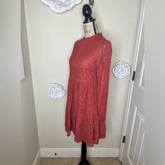 NTM: Molly Bracken Terracotta Rust Lace Tiered Dress with Sheer Sleeves Size M