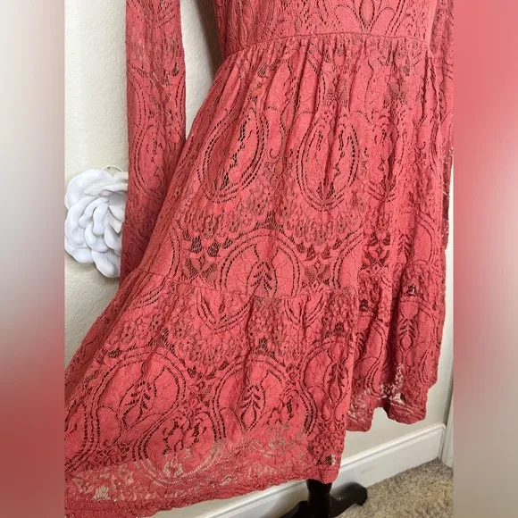NTM: Molly Bracken Terracotta Rust Lace Tiered Dress with Sheer Sleeves Size M