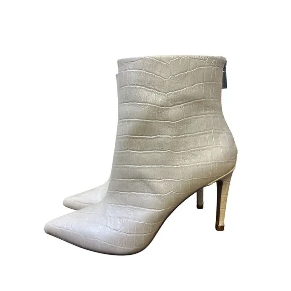 NWB Kenneth Cole Cream Faux Croc Pointed Toe Ankle Boots w/Stiletto Heel