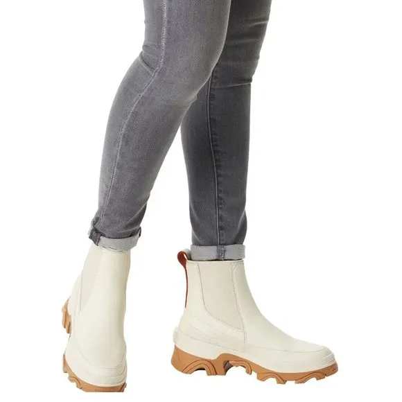 NWB Sorel Brex Chelsea Boots in Natural Sea Salt