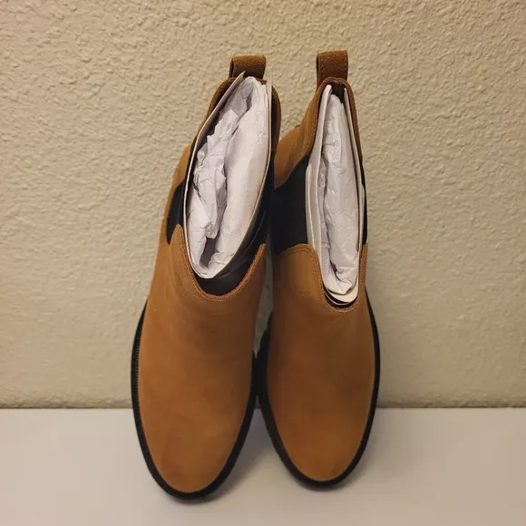 NWOB Aerosoles Tan Suede Ronn Chelsea Boots Size 10½M