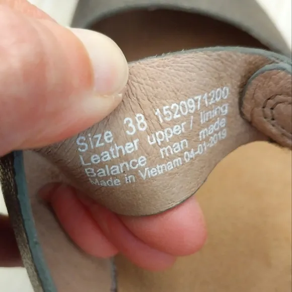 NWOB Danako Vera Sandals
