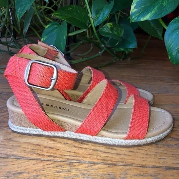 NWOB Lucky Brand Wensdei Cork Wedge Sandals