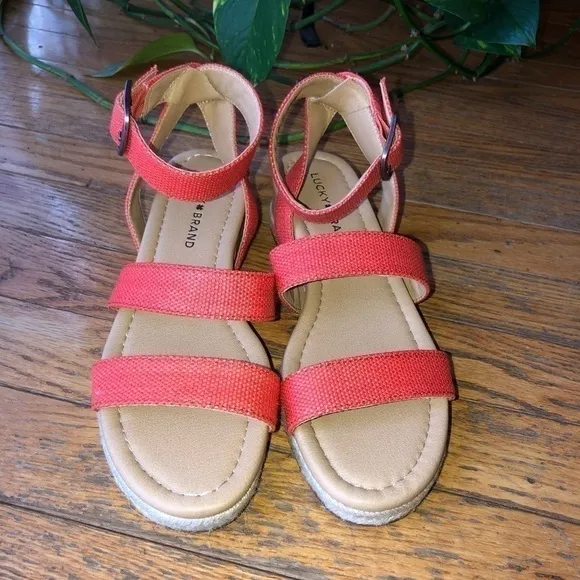 NWOB Lucky Brand Wensdei Cork Wedge Sandals
