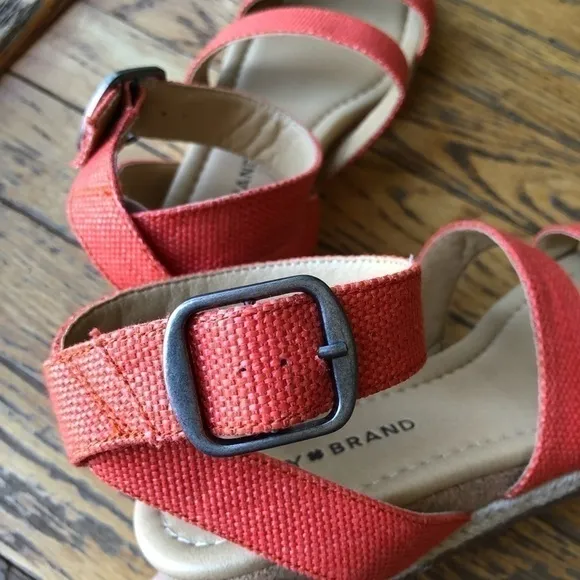 NWOB Lucky Brand Wensdei Cork Wedge Sandals
