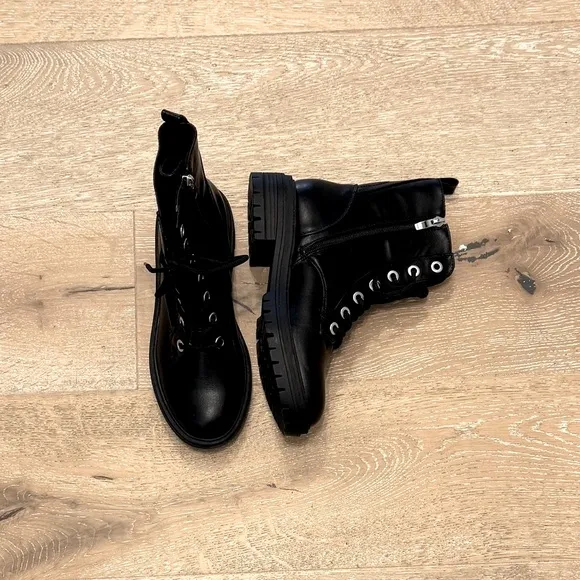 NWOB Nine West Wiley Black Combat Moto Black Boots, Size 7.5