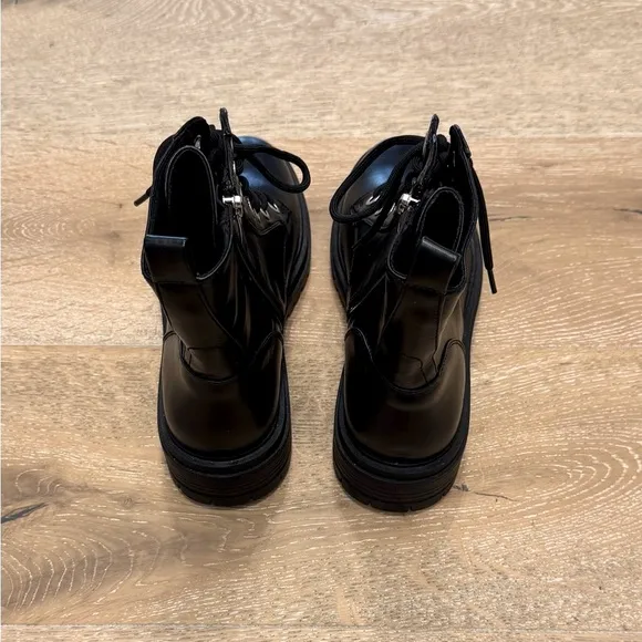 NWOB Nine West Wiley Black Combat Moto Black Boots, Size 7.5