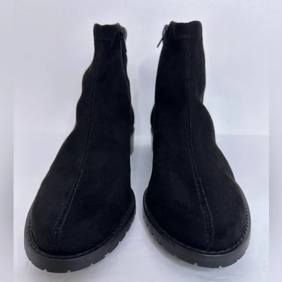 NWOB RON WHITE Giorgi Ankle Boot, Size 9.5 US / 40 EUR