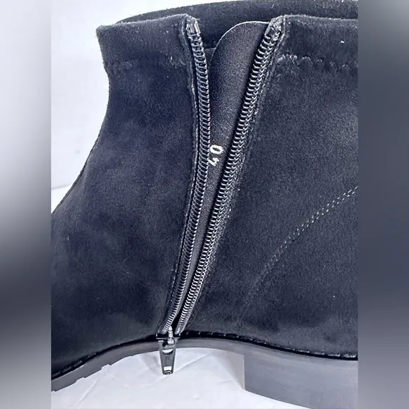 NWOB RON WHITE Giorgi Ankle Boot, Size 9.5 US / 40 EUR