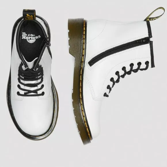 NWOT [Dr. Martens] 1460 Junior White Leather Lace-Up Classic Boots Youth Size 3