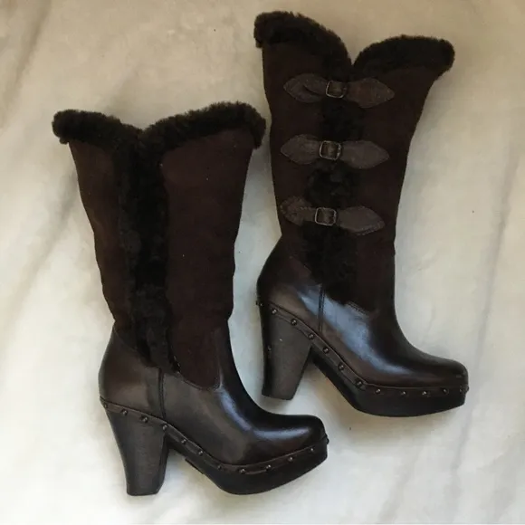 NWOT FRYE Ella shearling leather fold over boots