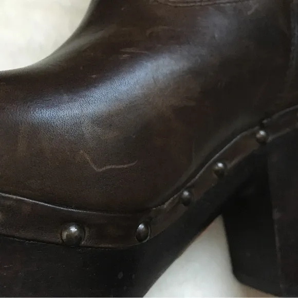 NWOT FRYE Ella shearling leather fold over boots