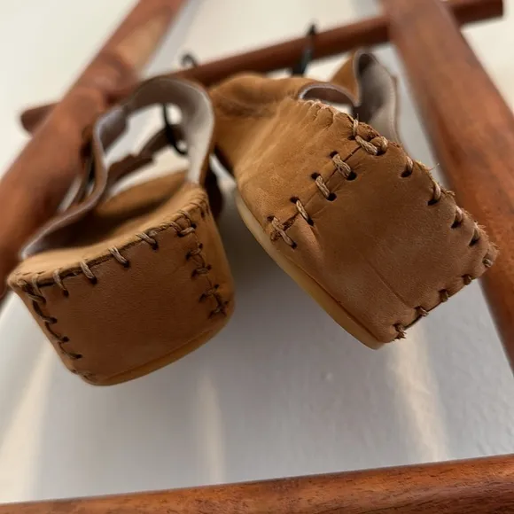 NWOT leather buckle sandals