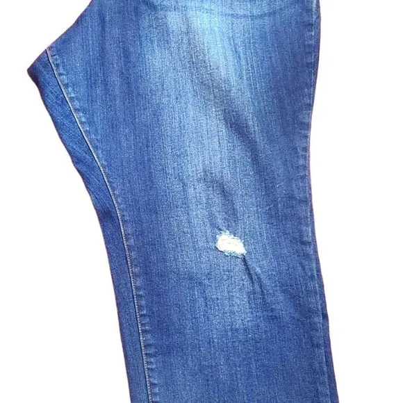 NWOT TORRID Size 26 High-Rise Lightly Distressed Raw Hem Skinny Ankle Jeans Blue