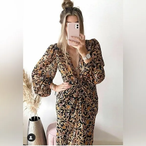 NWOT Zara Blogger Fave Black Gold Print Front Knot Maxi Dress XS X Small 0 2