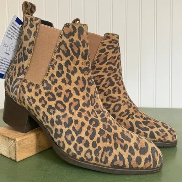 NWT Bos &amp; Co. RECAP Waterproof Faux Leopard Leather Chelsea Boots *Portugal*