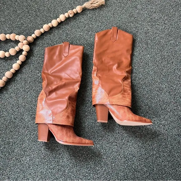 NWT Brown Tan Fold Over Snake Print Knee-High Western Cowgirl Heeled Boots Sz 7