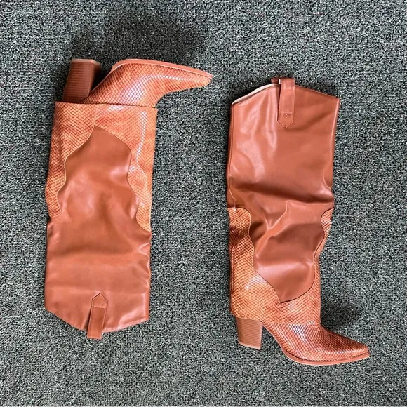 NWT Brown Tan Fold Over Snake Print Knee-High Western Cowgirl Heeled Boots Sz 7